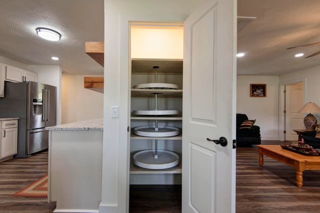 1247 State Highway N, Clever, MO 65631