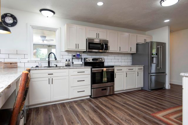 1247 State Highway N, Clever, MO 65631