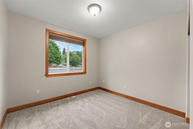 1920 12th Avenue SE, Puyallup, WA 98372