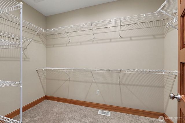 1920 12th Avenue SE, Puyallup, WA 98372