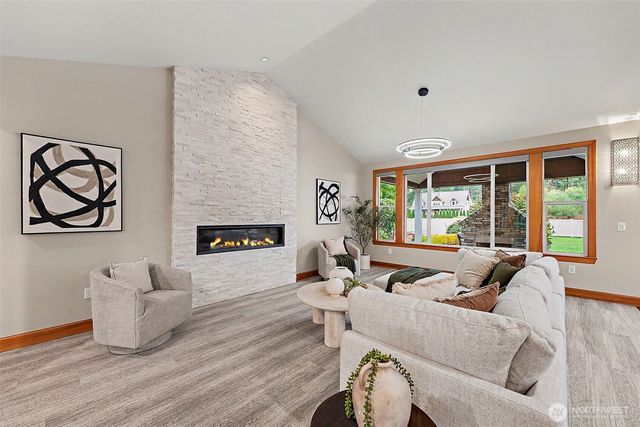 1920 12th Avenue SE, Puyallup, WA 98372