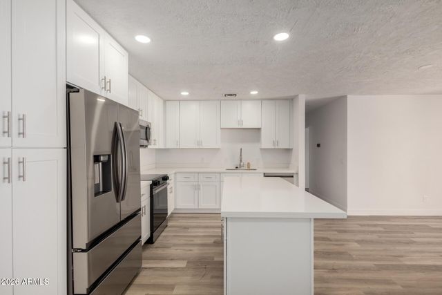 526 S OXBOW Drive, Wickenburg, AZ 85390