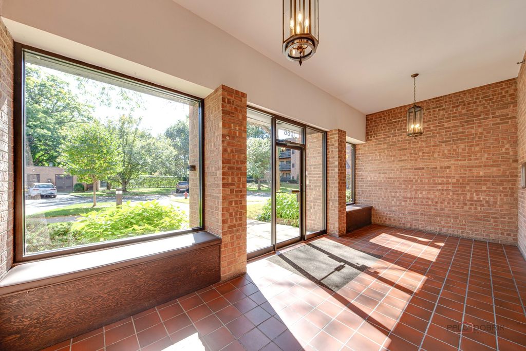 1066 Shermer Road 43, Northbrook, IL 60062 — photo 5
