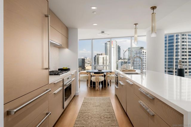 888 W E Street 2105, San Diego, CA 92101