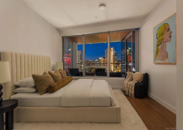 888 W E Street 2105, San Diego, CA 92101