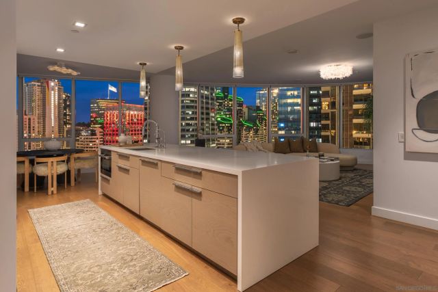 888 W E Street 2105, San Diego, CA 92101