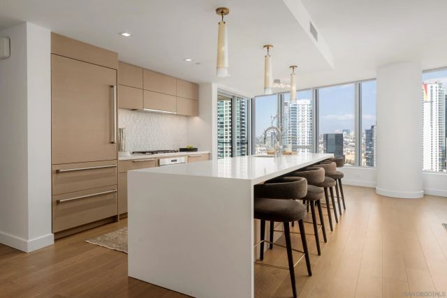 888 W E Street 2105, San Diego, CA 92101