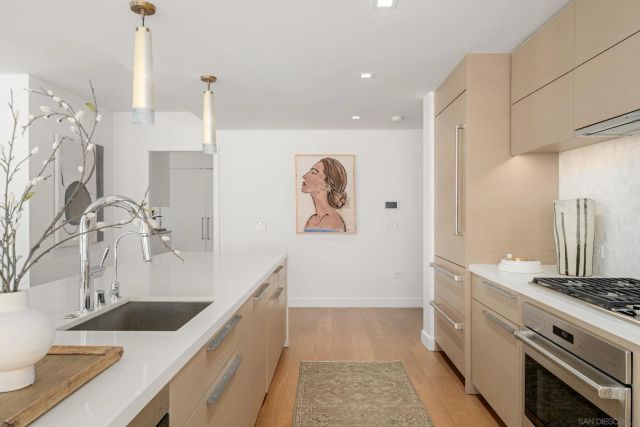 888 W E Street 2105, San Diego, CA 92101