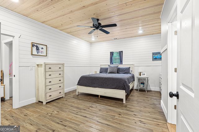 373 Fairview School Road, Demorest, GA 30535