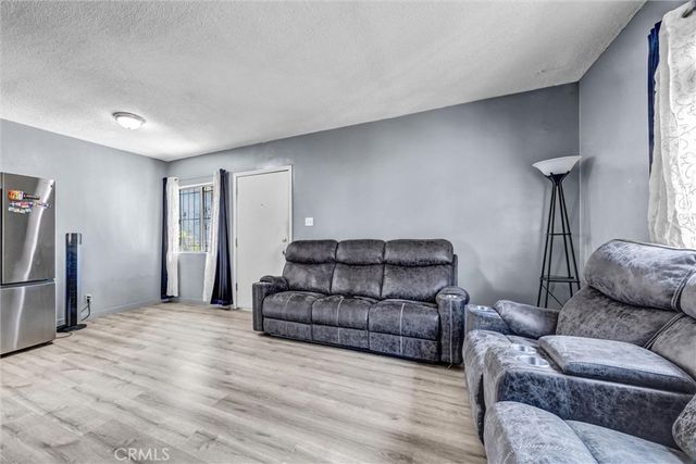9402 Hickory, Los Angeles, CA 90002