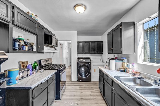 9402 Hickory, Los Angeles, CA 90002