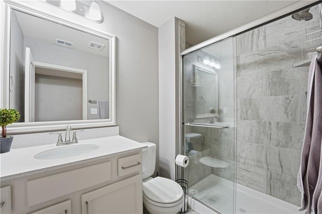 20916 W 190th Place, Spring Hill, KS 66083