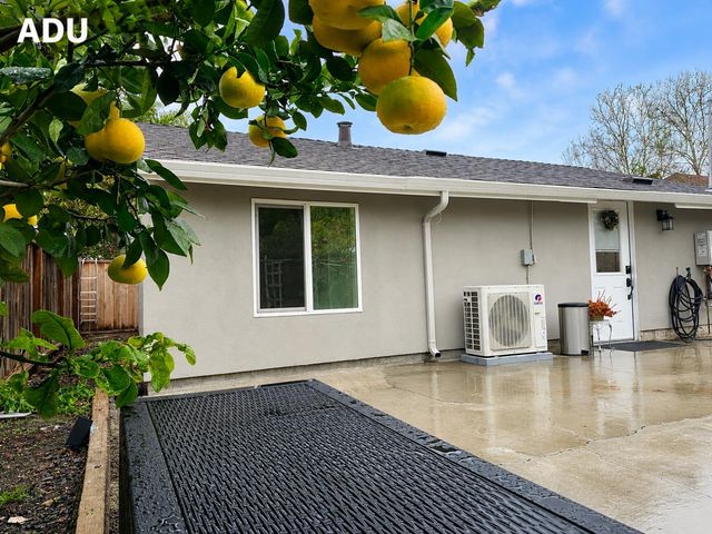 1133 S 9th Street, San Jose, CA 95112