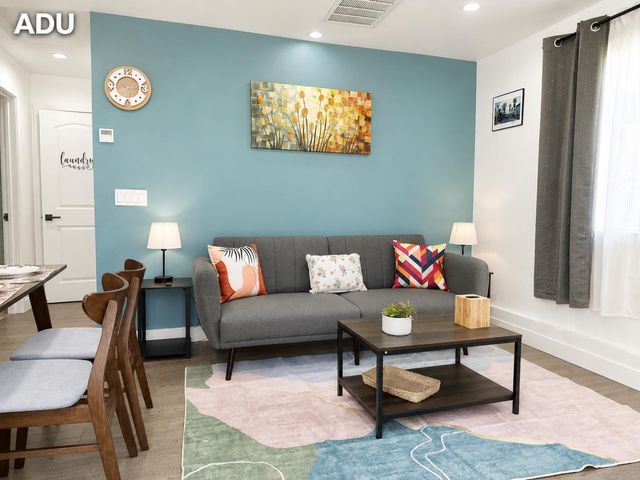 1133 S 9th Street, San Jose, CA 95112