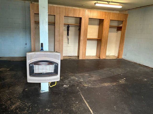 383 D St, Jackson, TN 38301