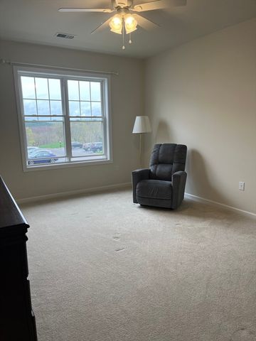 4204 Peters Farm Way 204, Westborough, MA 01581
