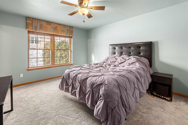 N96W14141 KNOLLCREST CIRCLE, Germantown, WI 53022