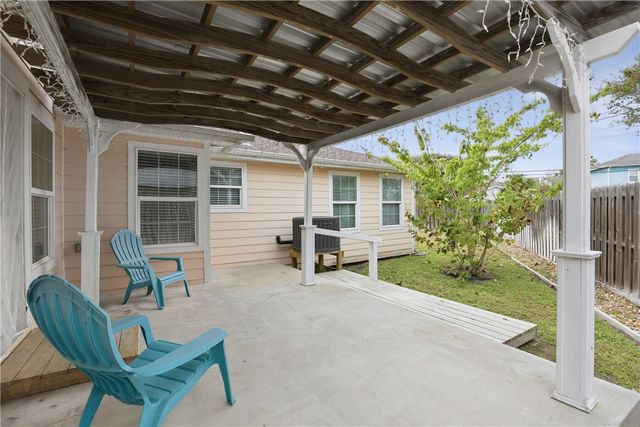 4052 Laguna Shores, Corpus Christi, TX 78418