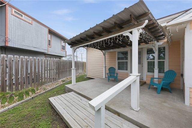 4052 Laguna Shores, Corpus Christi, TX 78418