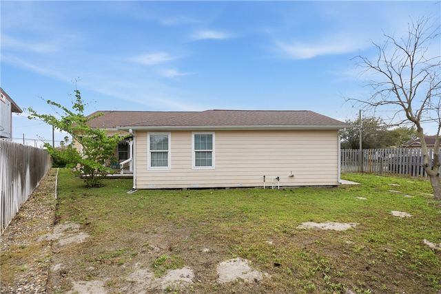 4052 Laguna Shores, Corpus Christi, TX 78418