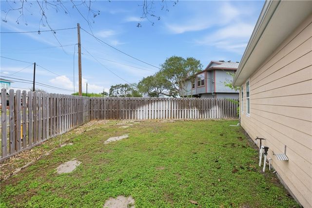 4052 Laguna Shores, Corpus Christi, TX 78418