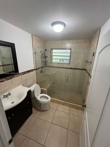 4365 W 1st Avenue, Hialeah, FL 33012