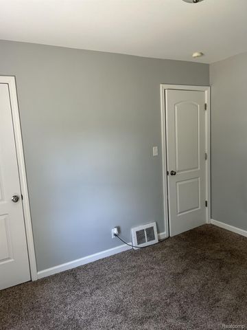 25587 Ivanhoe, Redford Charter Township, MI 48239