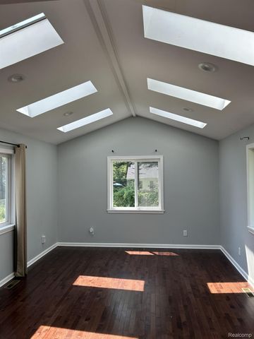 25587 Ivanhoe, Redford Charter Township, MI 48239