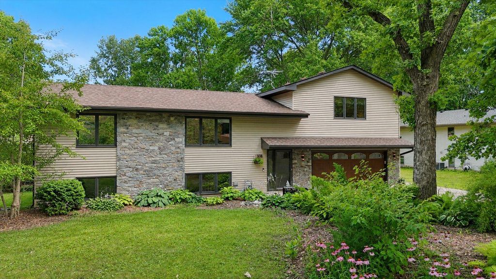 308 Douglas Drive, Buffalo, MN 55313