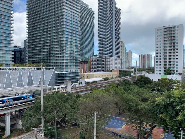 115 SW 11th Street 909, Miami, FL 33130