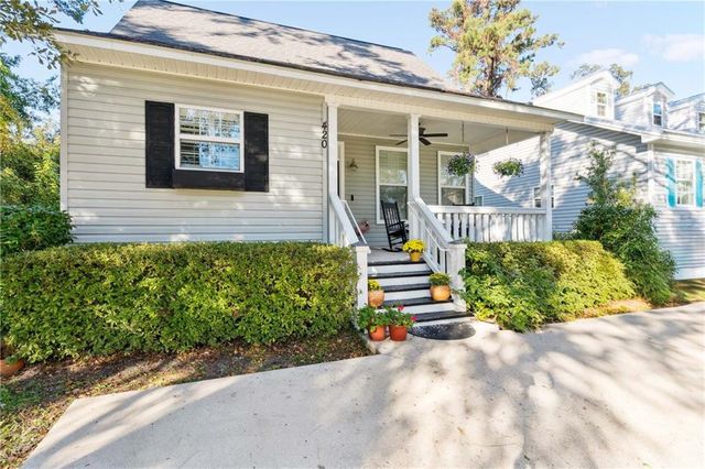 420 Holly Street, St. Simons Island, GA 31522