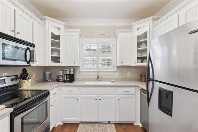 420 Holly Street, St. Simons Island, GA 31522