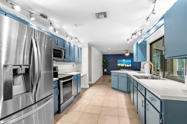 10264 Crosswind Road, Boca Raton, FL 33498
