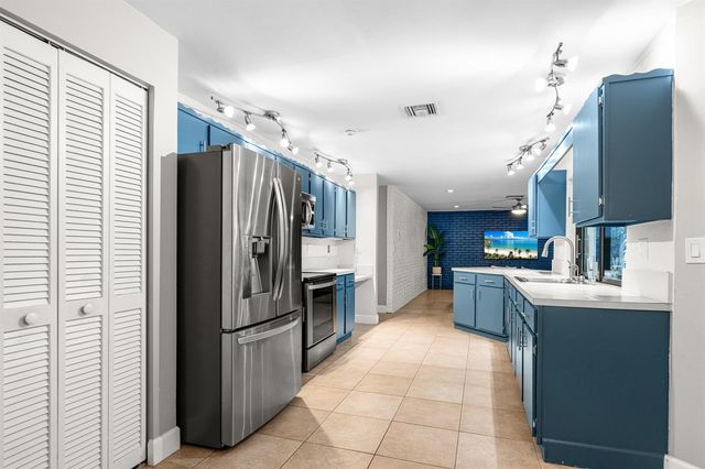 10264 Crosswind Road, Boca Raton, FL 33498