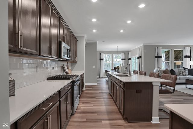 553 Seagrape Lane, Plainfield, IN 46168