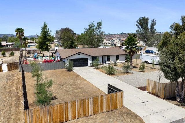 1922 Vermont, Ramona, CA 92065