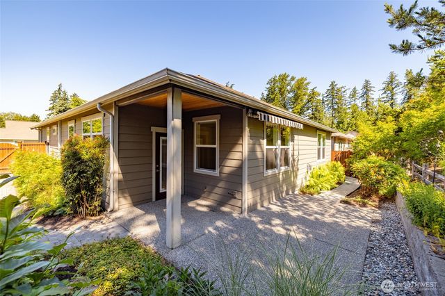 1894 Silver Loop, Mount Vernon, WA 98274