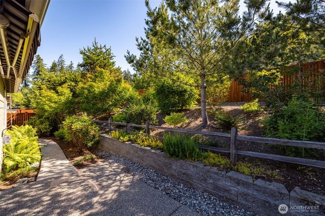 1894 Silver Loop, Mount Vernon, WA 98274