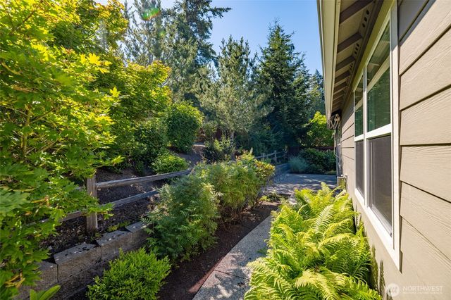 1894 Silver Loop, Mount Vernon, WA 98274