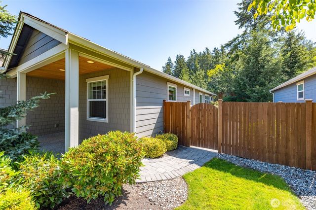 1894 Silver Loop, Mount Vernon, WA 98274