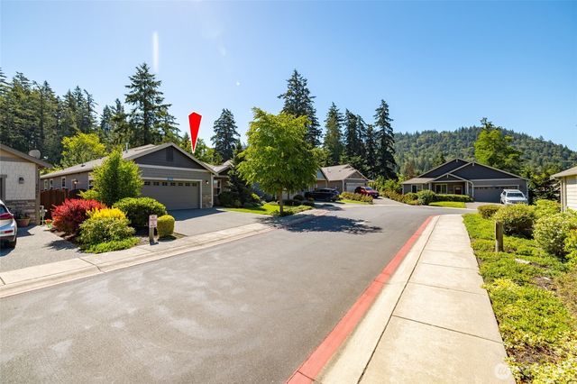1894 Silver Loop, Mount Vernon, WA 98274