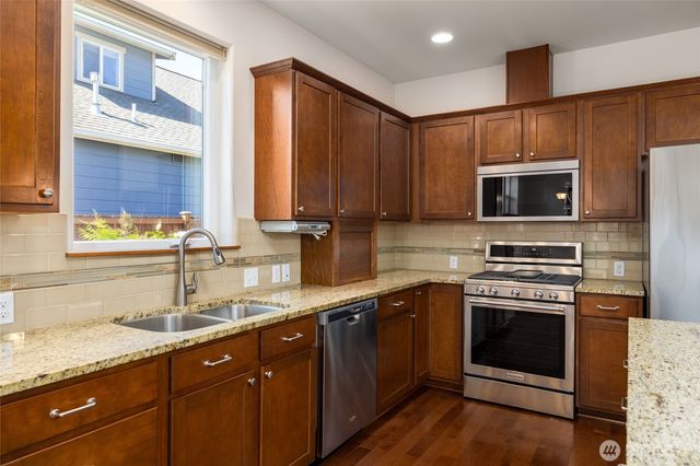1894 Silver Loop, Mount Vernon, WA 98274
