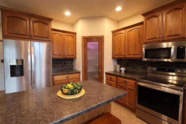 N9106 Hedgerow Drive, Appleton, WI 54915