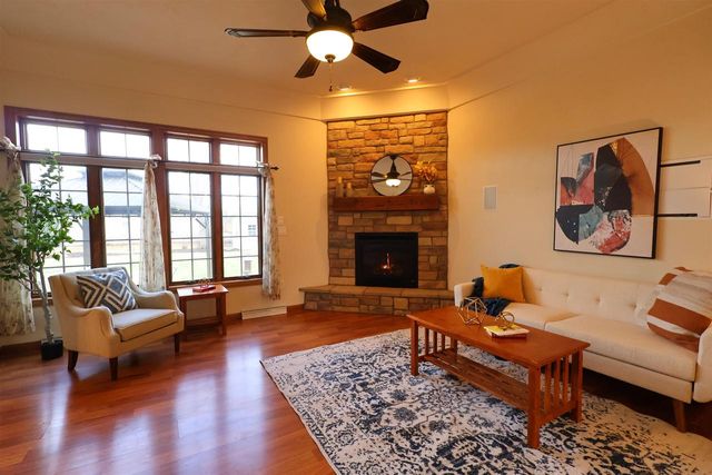 N9106 Hedgerow Drive, Appleton, WI 54915