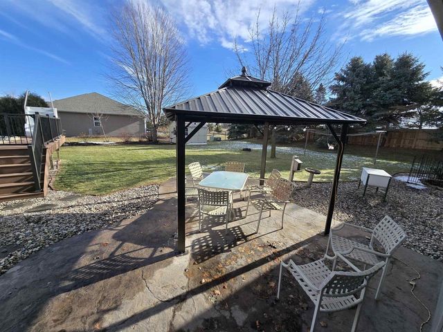 N9106 Hedgerow Drive, Appleton, WI 54915