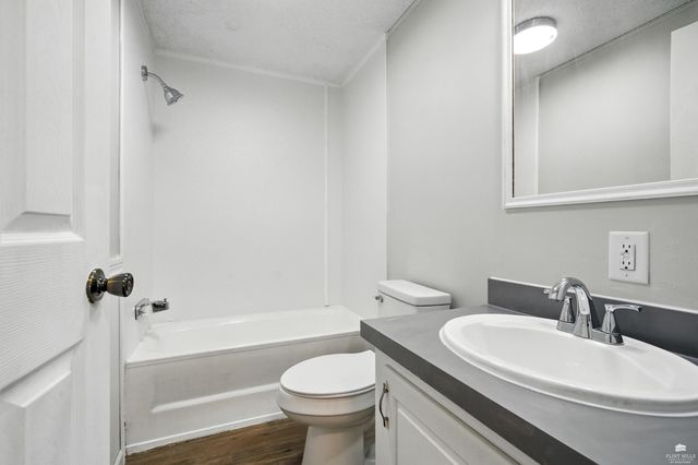 10812 Moske Circle, Milford, KS 66514