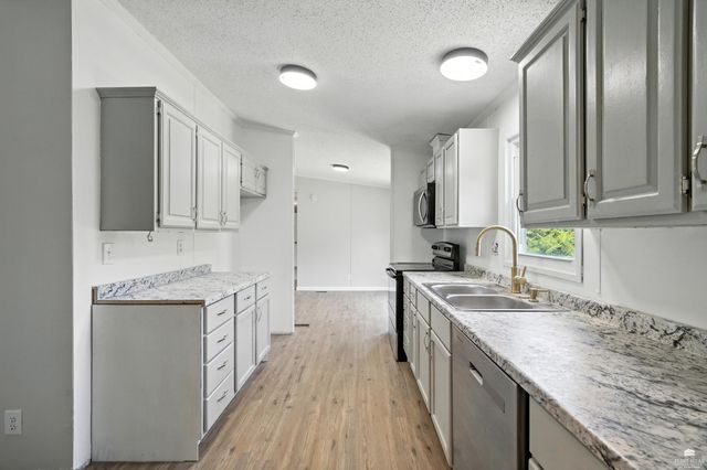 10812 Moske Circle, Milford, KS 66514