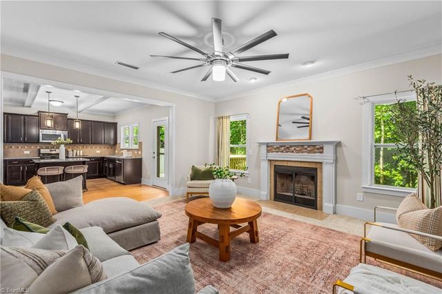 431 Shady Grove Court, Winston-salem, NC 27103