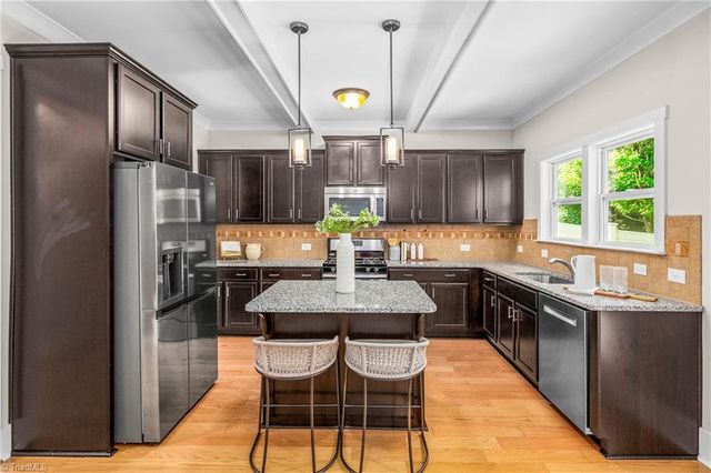 431 Shady Grove Court, Winston-salem, NC 27103