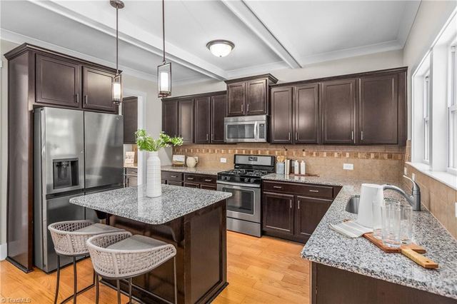 431 Shady Grove Court, Winston-salem, NC 27103